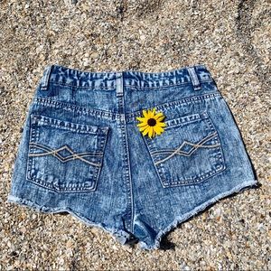 🐚 Acid Wash Mudd High Rise Shorts 🐚